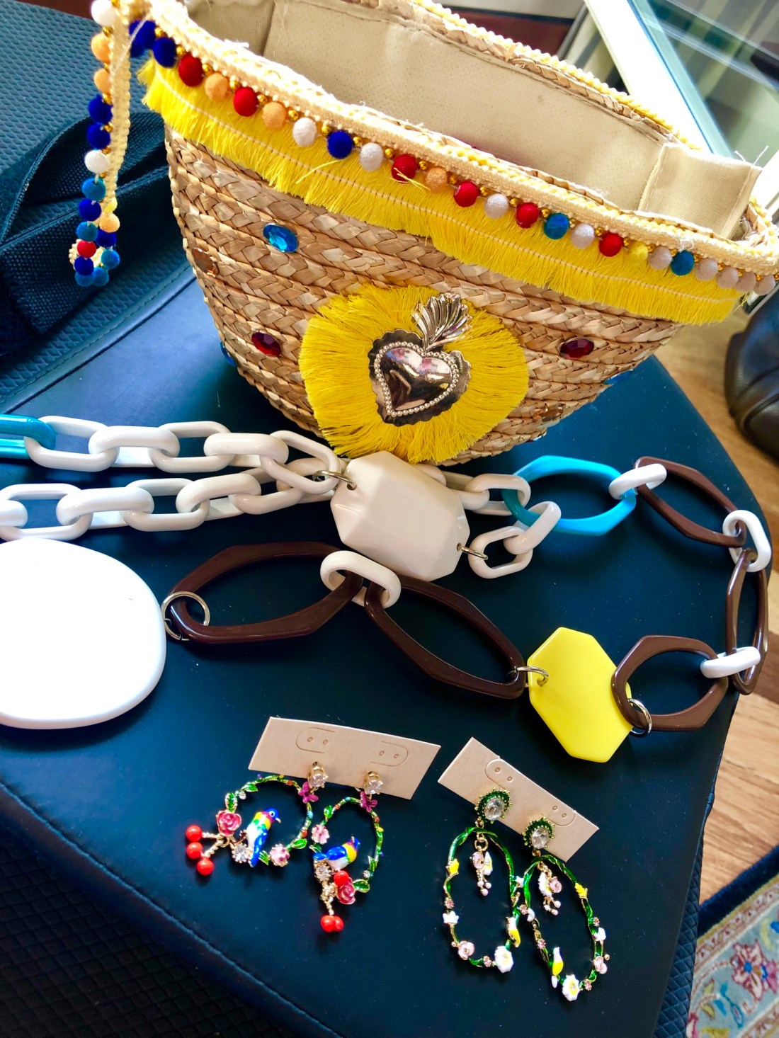 B925EBFA-CDCE-4729-B04C-A7C3991C8D77