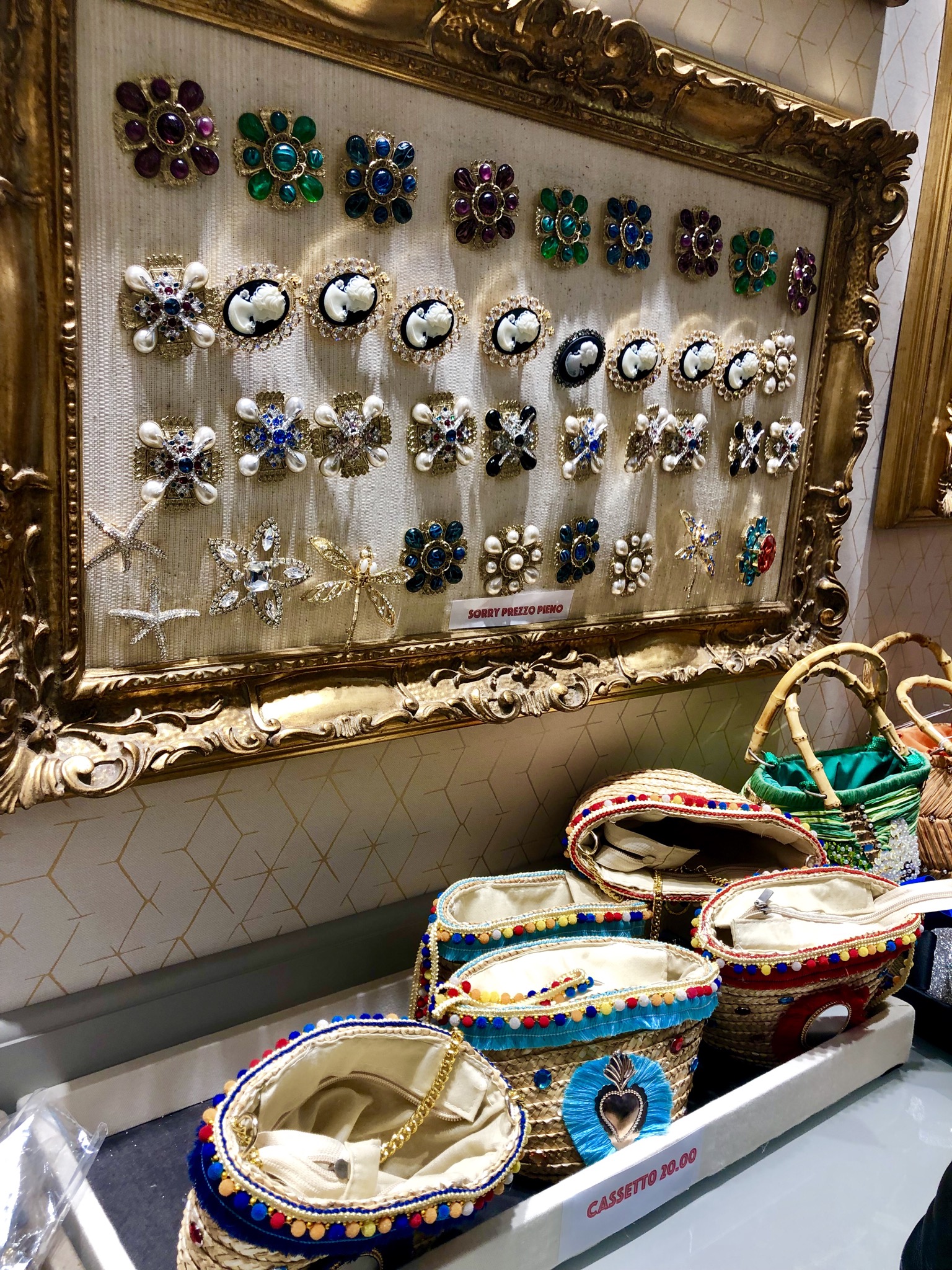 C9AA84E9-1126-4E45-A641-268C15C9FE52